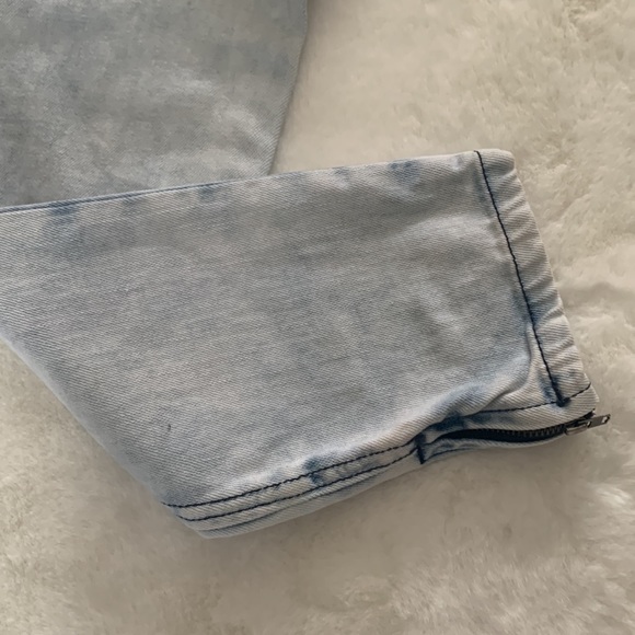 Zara basic size 6 light wash skinny jeans with black “crystal” embellishments - Picture 5 of 5